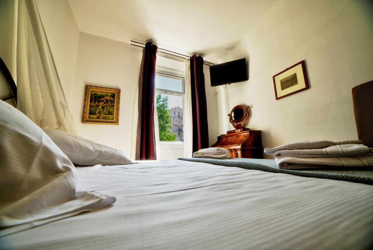 טרנטו Rooms Alla Loggia Del Castello מראה חיצוני תמונה